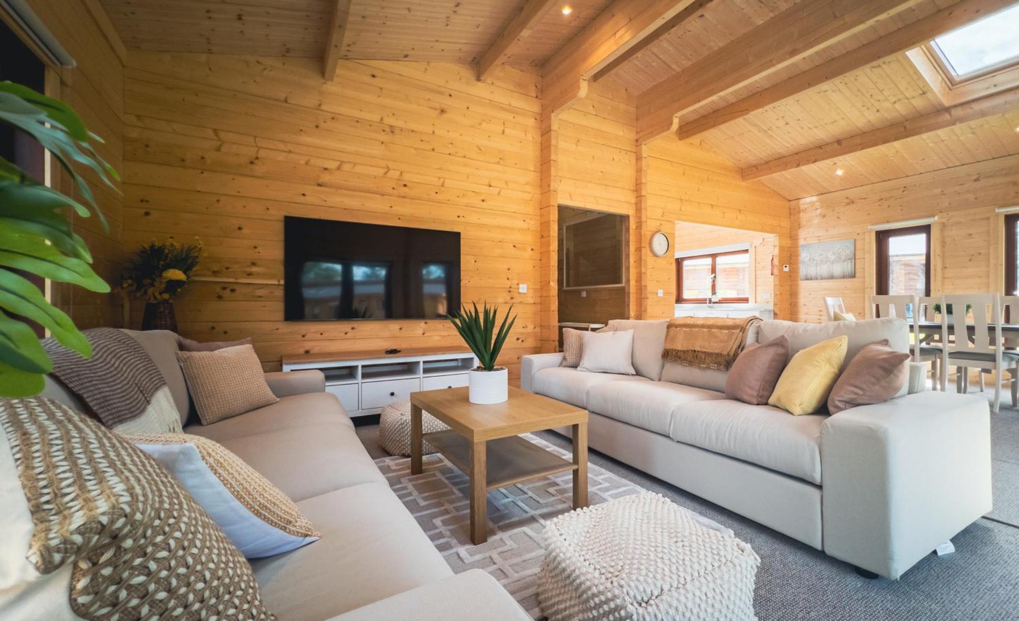 Sundance Lodge, Fantastic New Cabin With Hot Tub - Sleeps 6 - Largest In Felmoor Park Morpeth Exteriör bild