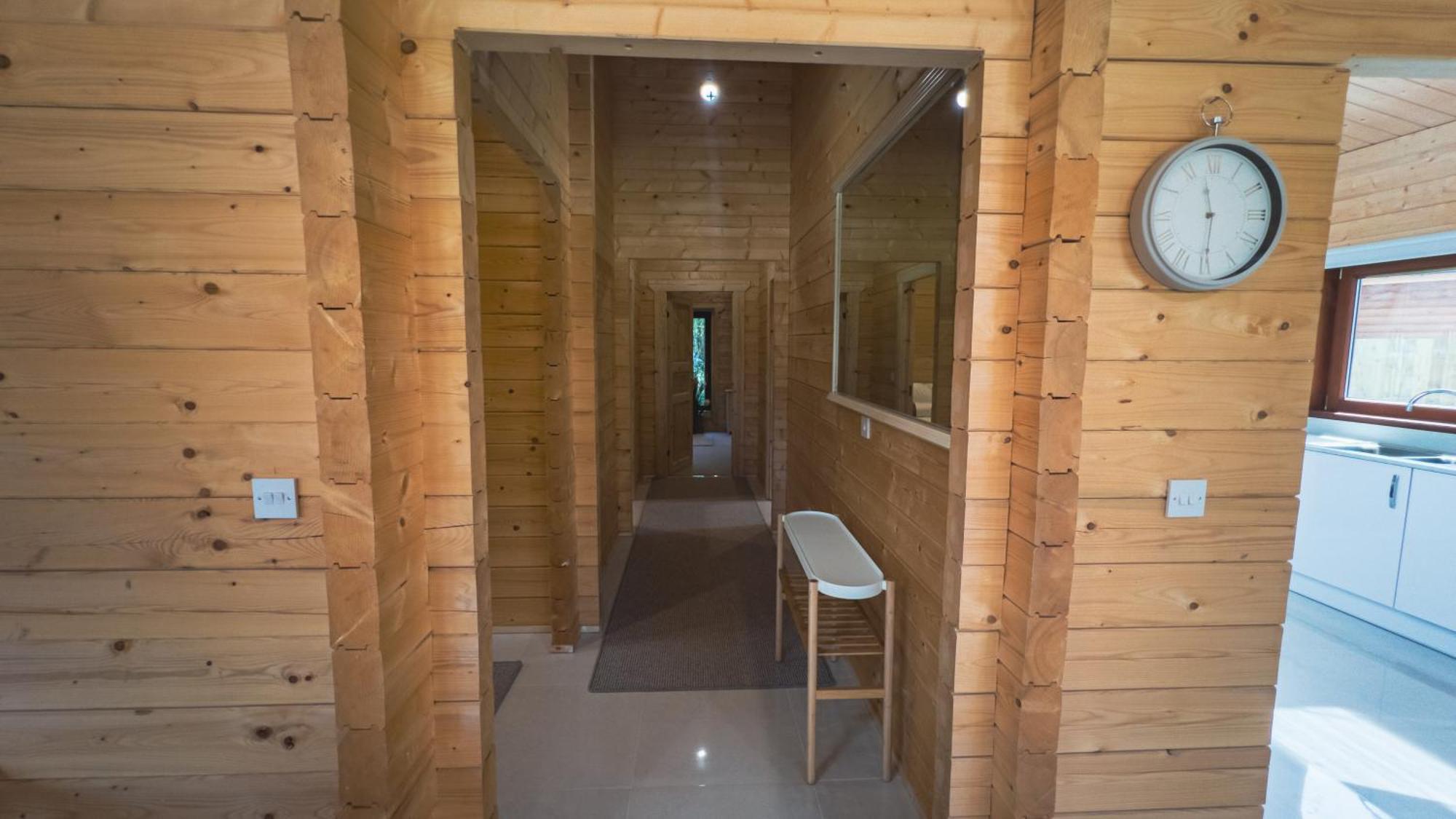 Sundance Lodge, Fantastic New Cabin With Hot Tub - Sleeps 6 - Largest In Felmoor Park Morpeth Rum bild